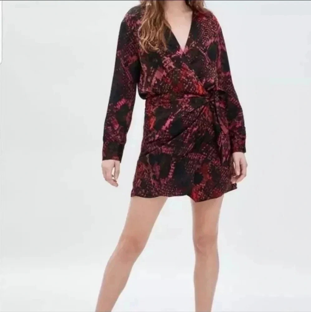 Zara TRF Collection Red Wrap Dress Long sleeve Snake Print Mini Satin Size Small